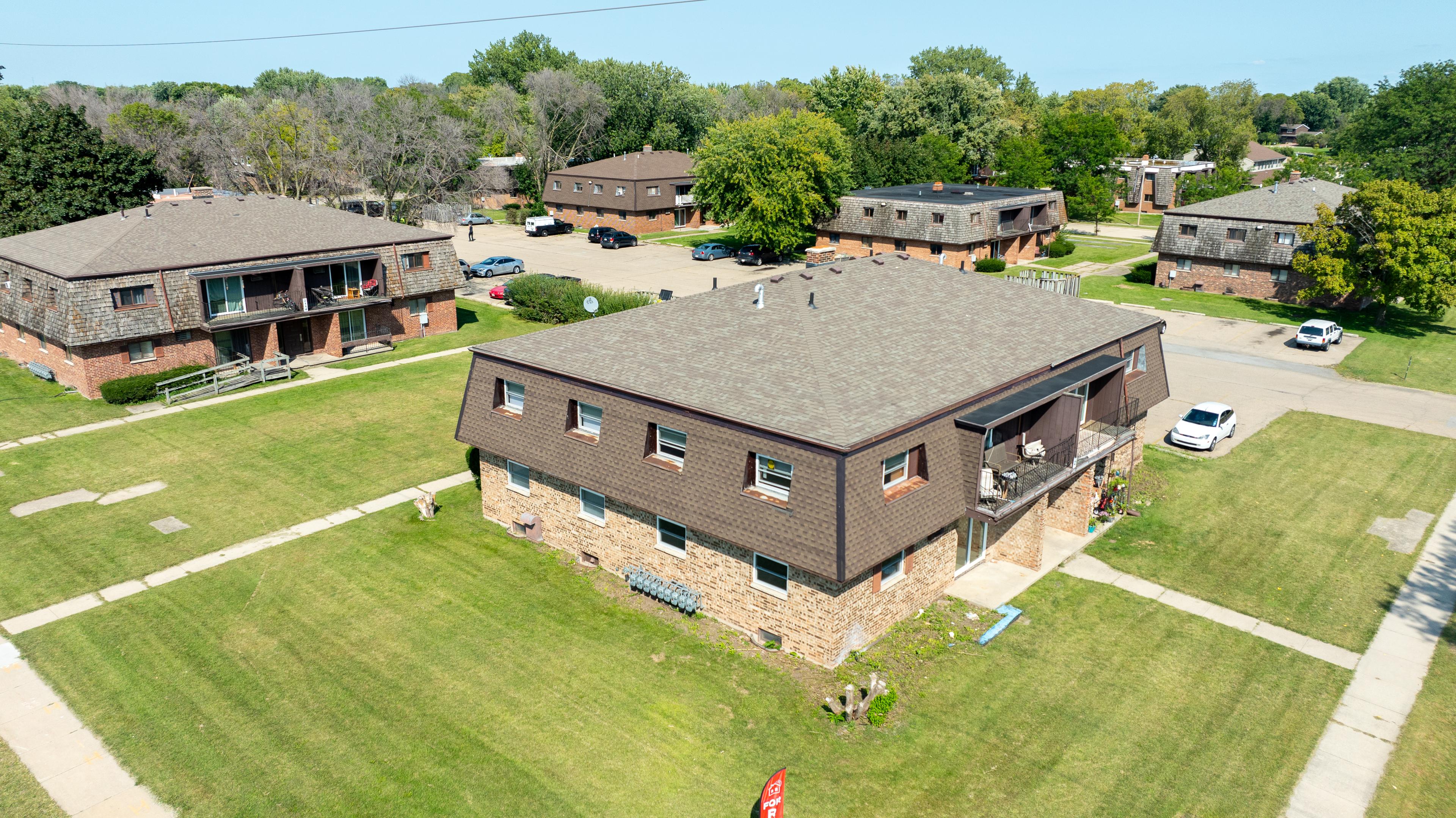 Captain's Cove Apartments